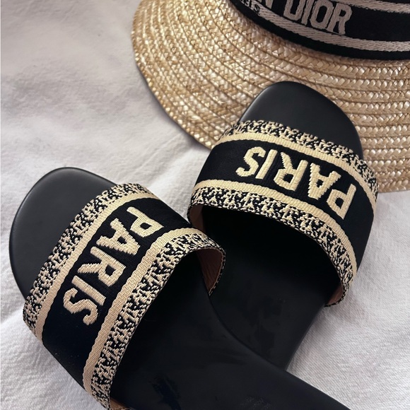 Paris Black Slides Size: 7-8 - Picture 14 of 16